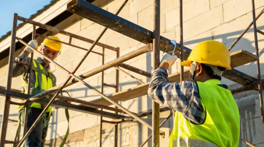 Professional gutter cleaning in Baton Rouge, LA